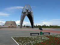 Główny monument symbolizujący zwycięstwo dobra nad złem